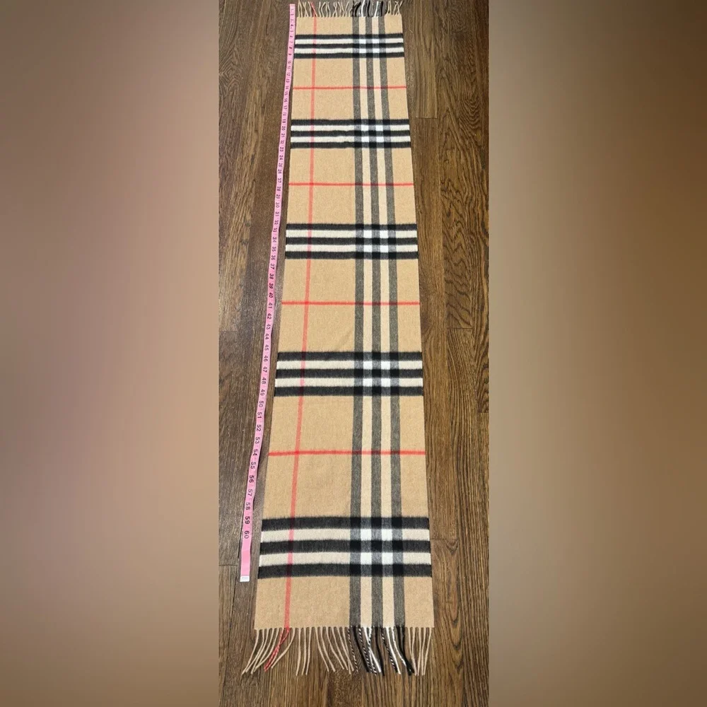 BURBERRY NOVA CHECK Cashmere Scarf Made In Scotland